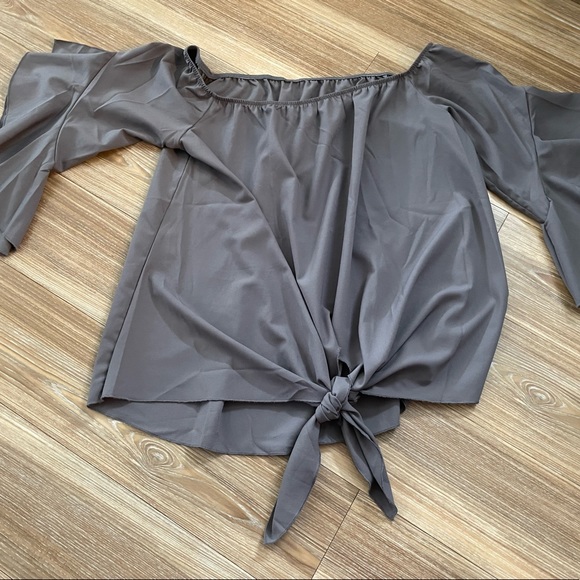 Women’s Casual Solid Off The Shoulder Top - Picture 6 of 9